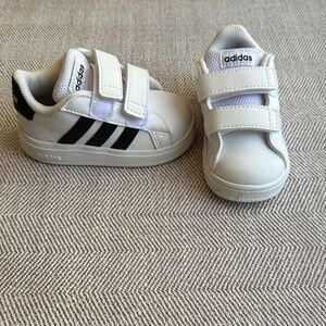 Adidas Kids White and Black Velcro Sneakers